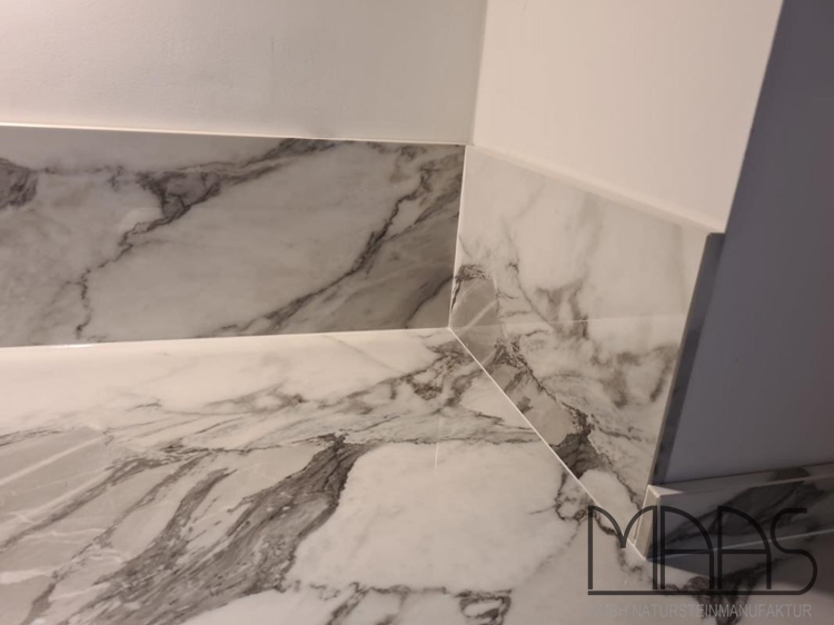 Marmoroptik der Level Keramik Rückwände Arabescato Corchia