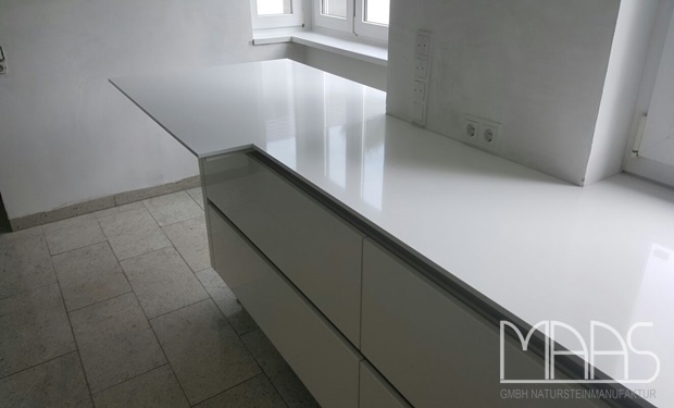 Aschaffenburg Caesarstone Arbeitsplatten Pure White