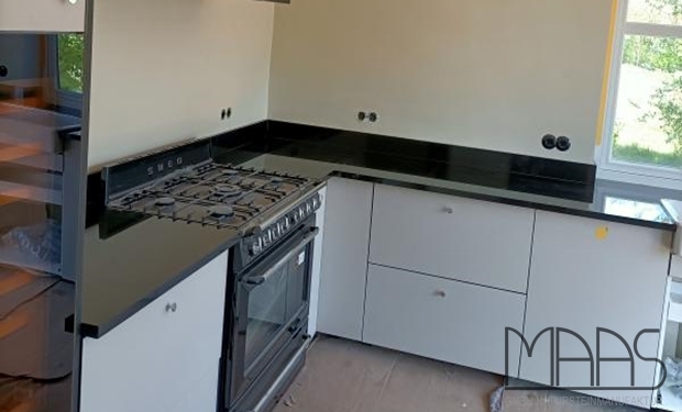 Bergen auf Rügen Granit Arbeitsplatten und Wischleisten Devil Black