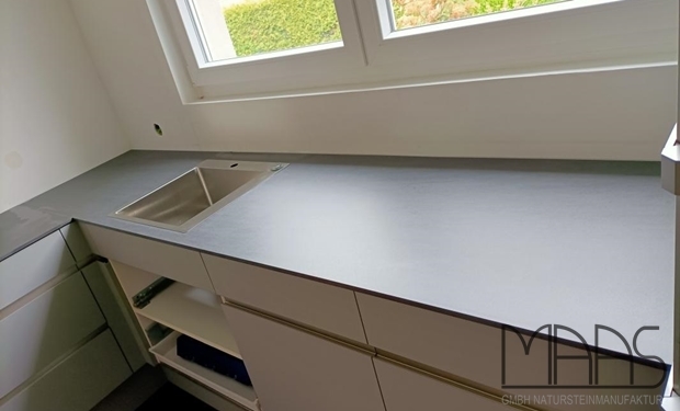 Bonn Neolith Arbeitsplatten Basalt Black