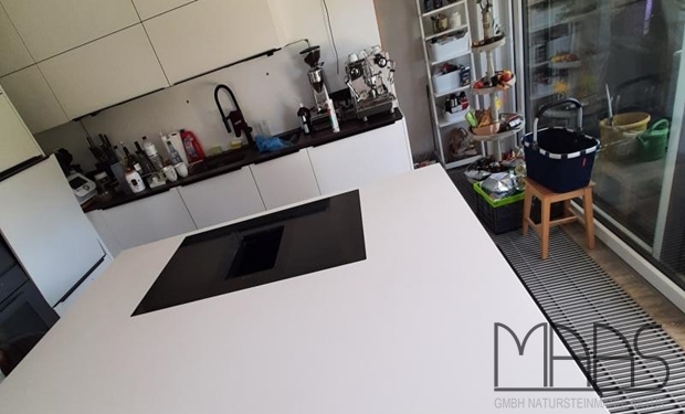 Fehmarn Neolith Arbeitsplatte Arctic White