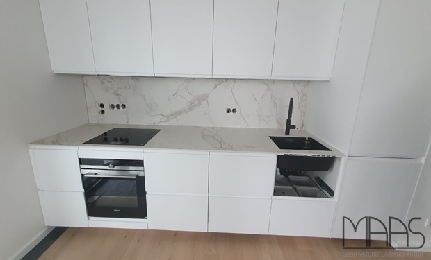 Frankfurt am Main IKEA Küche mit Dekton Arbeitsplatte und Rückwand Entzo