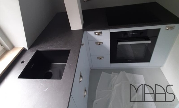 Hamburg Dekton Arbeitsplatten Fossil