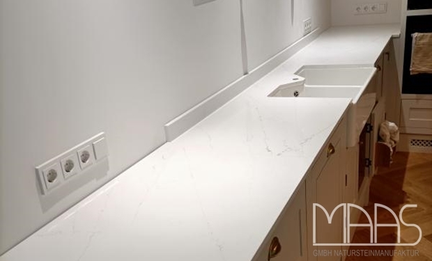 Hamburg Silestone Arbeitsplatten und Wischleisten Ethereal Glow