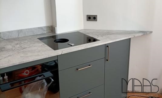 Köln Marmor Arbeitsplatten und Wischleisten Super White Calacatta