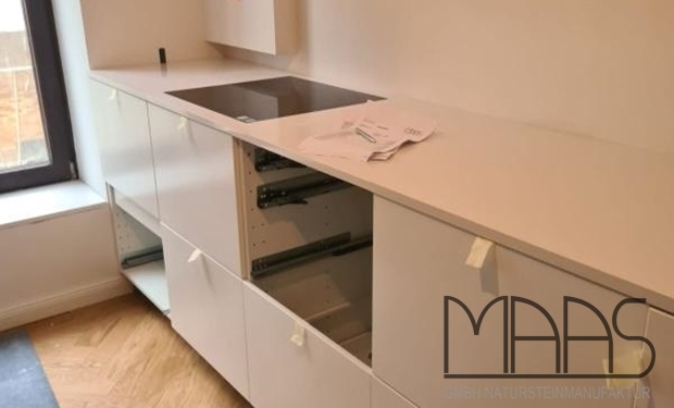 Köln Silestone Arbeitsplatten und Fensterbänke Iconic White