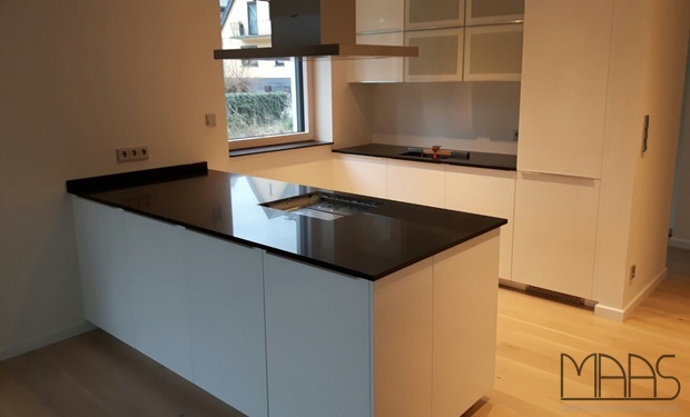 Köln Silestone Arbeitsplatten Negro Tebas