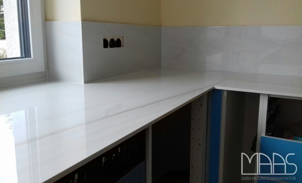 Luxemburg IKEA Küche mit Keramik SapienStone Arbeitsplatten Bianco Lasa