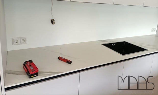Meerbusch Dekton Arbeitsplatten und Rückwand Opera