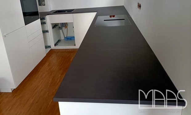 Neolith Arbeitsplatten und Rückwände 