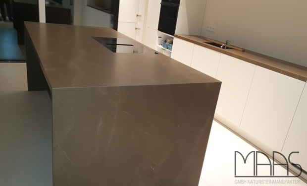 Neolith Arbeitsplatten, Seitenwangen und Rückwand