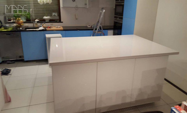 Öhningen Silestone Arbeitsplatte Blanco Zeus Extreme