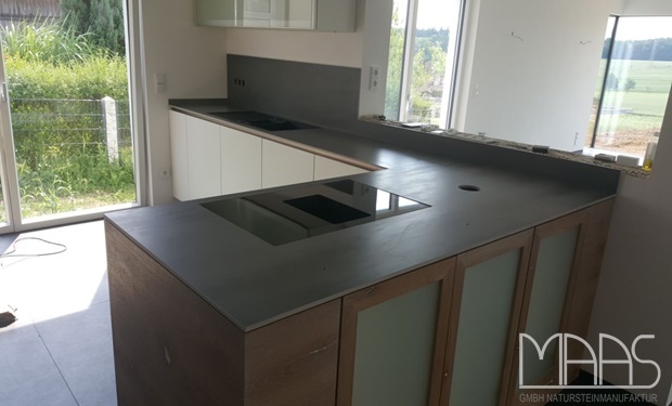 Regensburg Keramikarbeitsplatten SapienStone Malm Grey