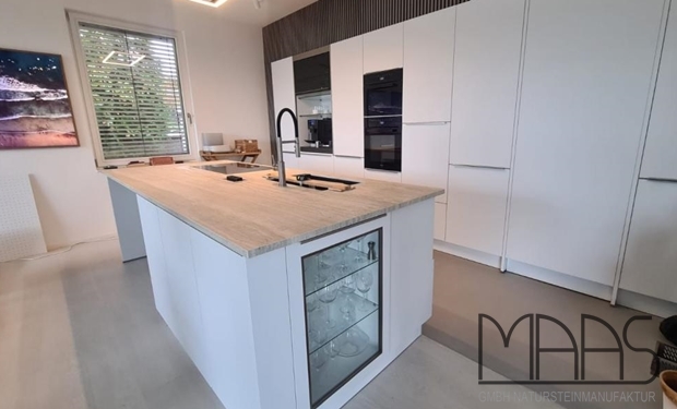 Remagen Neolith Arbeitsplatte Strata Argentum