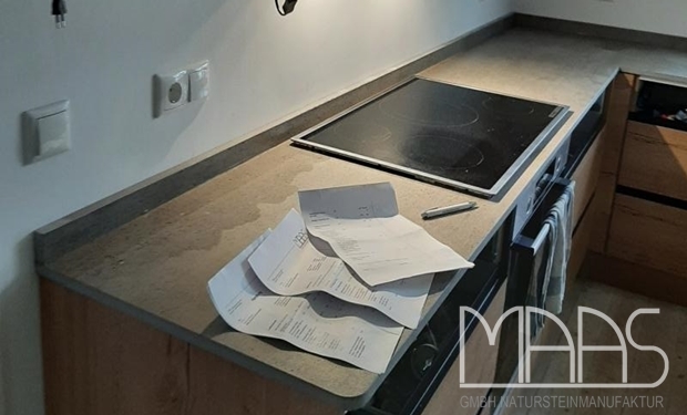 Schwerin Dekton Arbeitsplatten und Wischleisten Keon