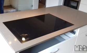 Küche in Alfter mit Silestone Arbeitsplatten Ironbark