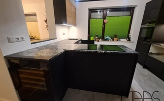 Granit Arbeitsplatten Black Cosmic in Amberg montiert