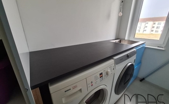 Waschraum mit Dekton Arbeitsplatte Sirius