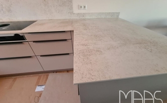 Montage in Bergheim der Dekton Arbeitsplatten und Rückwände Nilium
