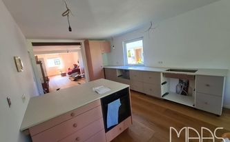 IKEA Küche in Bergisch Gladbach mit Dekton Arbeitsplatten Aeris