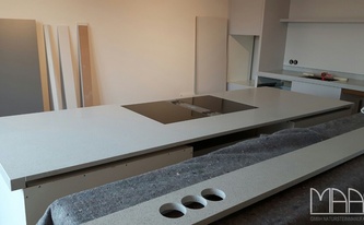 Caesarstone 7141 Nova Aurora Arbeitsplatten und Wischleisten