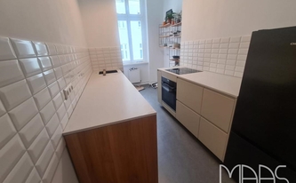 IKEA Küche in Berlin mit zwei Caesarstone Arbeitsplatten 4001 Fresh Concrete