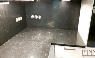 Silestone Rückwände und Arbeitsplatten Doradus