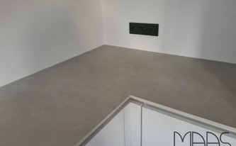 Ausklinkung in der Level Keramik Arbeitsplatte White Concrete