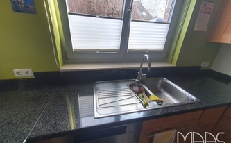 Montage der Granit Sockelleisten Nero Impala / Impala Scuro MD