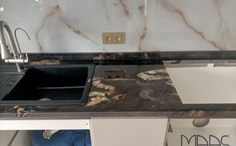 Granit Arbeitsplatten Black Cosmic in 3 cm