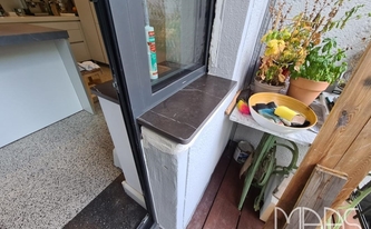 Gerundete Ecke der Porcelanosa Aussenfensterbank Liem Grey