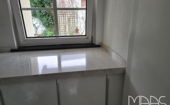 Küchenzeile in Bonn mit Lagoon Silestone Arbeitsplatte