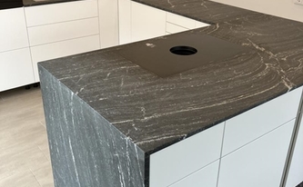 Granit Arbeitsplatten und Seitenwangen Porto Branco Scuro in 2 cm