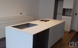 Montage in Bremen der zwei Dekton Zenith Arbeitsplatten