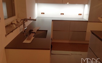 Montage der Silestone Arbeitsplatten in Dortmund