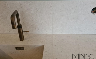 Dekton Arbeitsplatten und Rückwände Nebbia in Düsseldorf montiert
