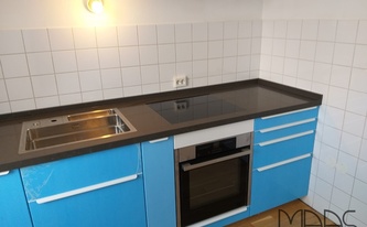 IKEA Küchenzeile mit  Caesarstone Arbeitsplatte 5003 Piatra Grey