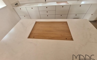 Kücheninsel mit Altissimo Marazzi Arbeitsplatte