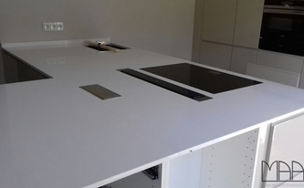 Silestone Arbeitsplatten Iconic White in Erding montiert