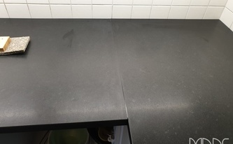 Granit Arbeitsplatten Nero Assoluto Zimbabwe mit satinierten Oberflächen