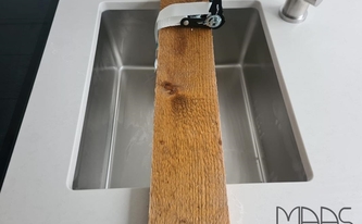 Unterbauspüle in der Silestone Arbeitsplatte Desert Silver