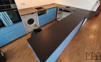 Küche in Frankfurt am Main mit Dekton Arbeitsplatten Domoos