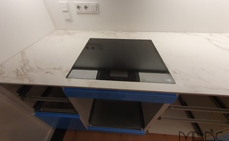 Dekton Arbeitsplatte Entzo mit Ceranfeld