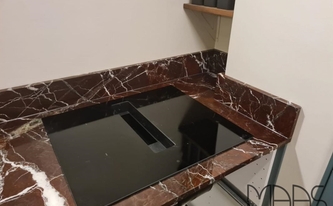 Marmor Arbeitsplatten und Wischleisten Rosso Levanto