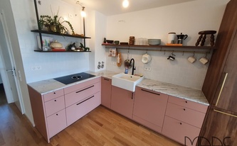 Küche in Freising mit Marmor Arbeitsplatten Statuarietto