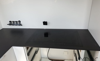 Dekton Arbeitsplatte Sirius mit Ceranfeld