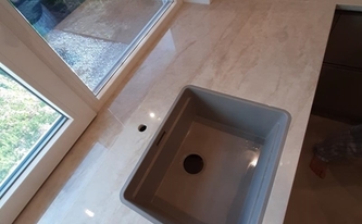 Dekton Arbeitsplatte und Fensterbank Arga