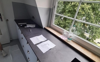 Dekton Arbeitsplatten Fossil in Hamburg montiert