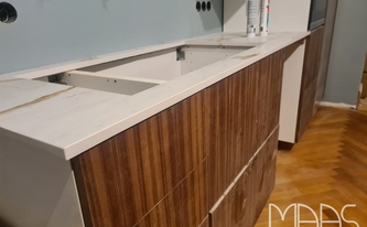 Ausschnitt in der Dekton Arbeitsplatte Reverie