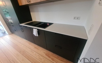 Montage der Silestone Arbeitsplatte Desert Silver in Hamburg